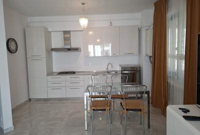 Apartament cu 3 camere decomandat în Central - 2