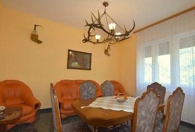 Apartament cu 4 camere decomandat în Medicină