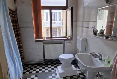 Apartament cu 3 camere în Sud