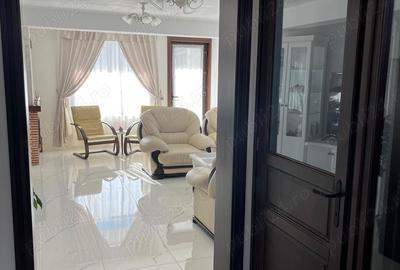 Casă cu 5 camere în Dezmir - 4