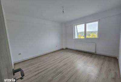 Apartament cu 2 camere decomandat în Bucium - 6
