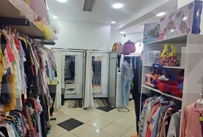 Spațiu comercial, de 135 mp, în Central - 4