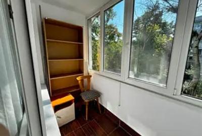Apartament cu 3 camere semidecomandat în Valea Ialomiței
