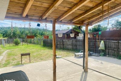 Casă cu 3 camere cu Teren 2452 Mp în Prundu
