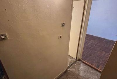 Garsonieră decomandată în Central - 7