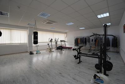Spațiu comercial, de 6,474 mp, în Central - 10