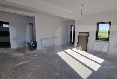 Casă cu 3 camere cu Teren 625 Mp în Șimnicu de Sus - 1