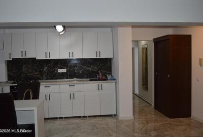 Apartament cu 3 camere decomandat, mobilat în Craiovei - 19