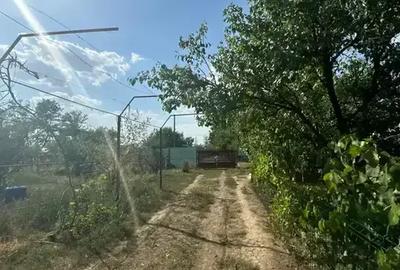 Casă cu 5 camere cu Canalizare în Ion Roată - 14