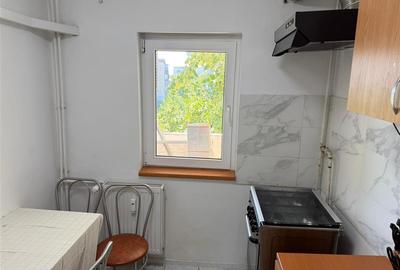 Apartament cu 2 camere decomandat în 9 Mai