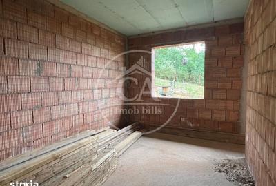 Casă cu 4 camere decomandat cu Teren 2776 Mp în Vadu Crișului - 6