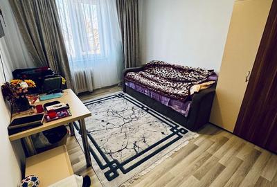 Garsonieră decomandată în Palas - 4