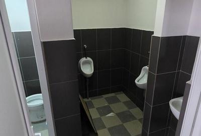 Spațiu comercial, de 200 mp, în Central - 13