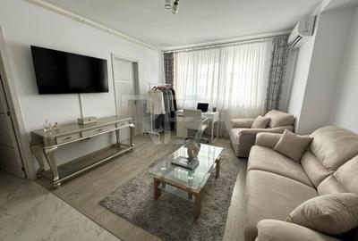 Apartament cu 2 camere semidecomandat, mobilat în Păcii