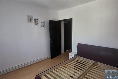 Apartament cu 3 camere în Tudor Vladimirescu