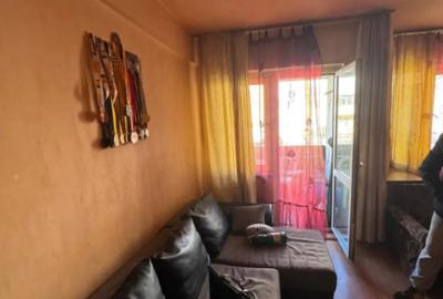 Garsonieră decomandată, mobilată în Craiovița Nouă - 1