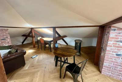 Apartament cu 3 camere semidecomandat în Aviatorilor