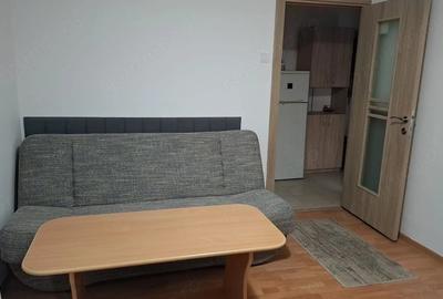 Garsonieră decomandată în Central