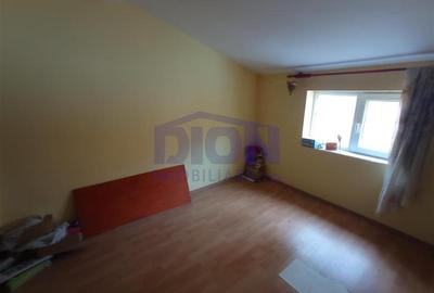 Casă individuală cu 4 camere cu Canalizare în Dacia - 3