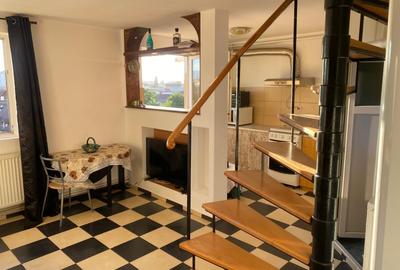 Apartament cu 3 camere decomandat, mobilat în Central