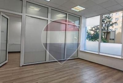 Spațiu comercial, de 78 mp, în Noua