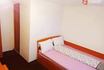 Hotel/Pensiune, de 250 mp, în Lupeni - 2