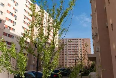 Apartament cu 4 camere decomandat, mobilat în Titan