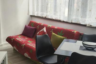 Garsonieră decomandată în Central