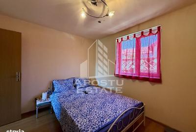 Casă cu 3 camere decomandat în Ghiroda
