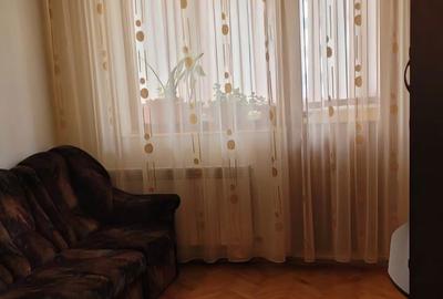 Apartament cu 2 camere semidecomandat, mobilat în Micro 19 - 2