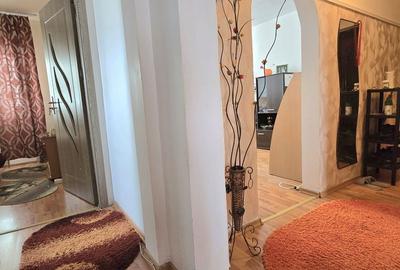 Apartament cu 3 camere decomandat în Micro 11 - 5