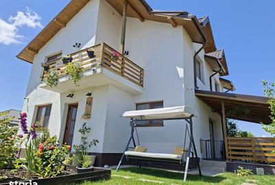Casă cu 4 camere cu Teren 425 Mp în Săbăreni