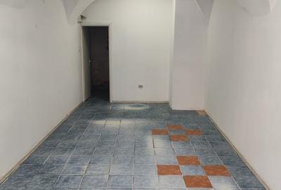 Spațiu comercial, de 28 mp, în Central