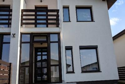 Duplex cu 4 camere cu Teren 150 Mp în Bucium - 1