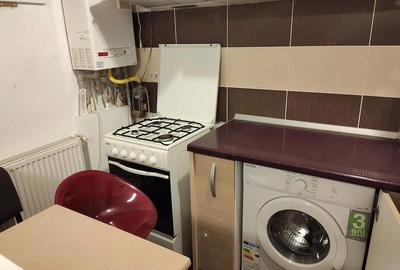 Garsonieră decomandată în Central - 2