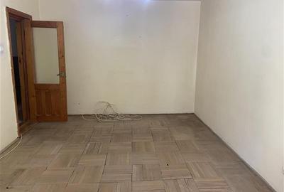 Apartament cu 2 camere decomandat în Sud