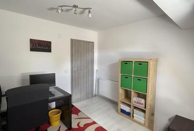 Apartament cu 3 camere decomandat, mobilat în Apărătorii Patriei - 11