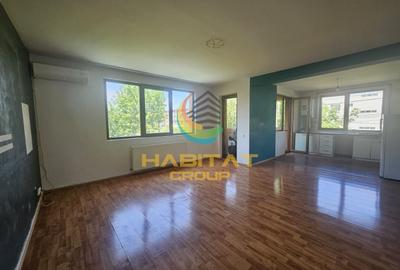 Apartament cu 3 camere semidecomandat în Central