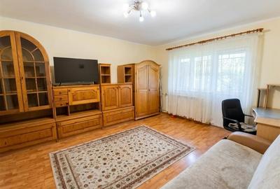Apartament cu 3 camere decomandat în Centru Civic