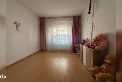 Apartament cu 2 camere decomandat în Roșu