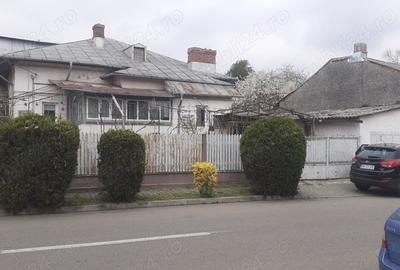 Casă cu 2 camere cu Teren 307 Mp în Central