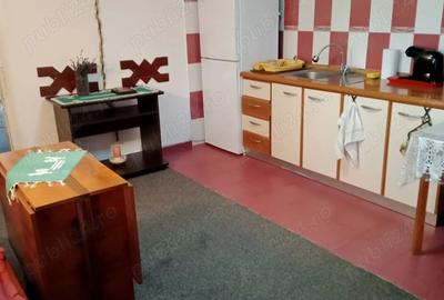 Casă cu 3 camere cu Teren 150 Mp în Central - 1