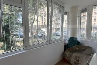 Apartament cu 3 camere decomandat în Tudor