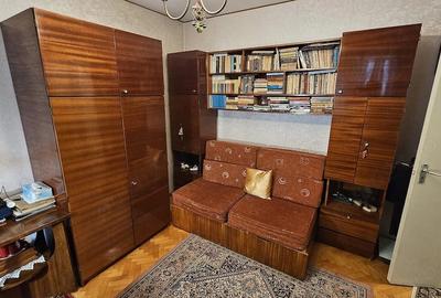 Apartament cu 3 camere semidecomandat în Iancului