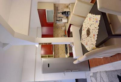 Apartament cu 2 camere nedecomandat în Circumvalațiunii - 2