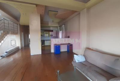 Casă individuală cu 7 camere cu Canalizare în Central - 5