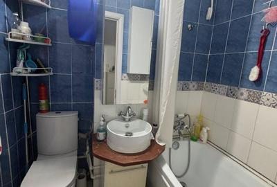 Apartament cu 4 camere semidecomandat în George Enescu