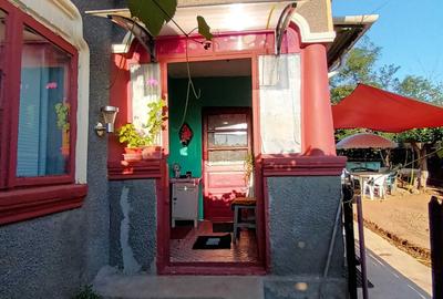 Casă cu 3 camere în Hârsești