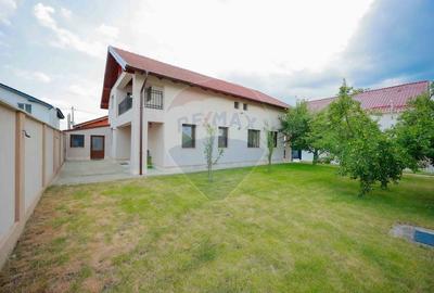Casă individuală cu 7 camere cu Teren 600 Mp în Haieu - 12