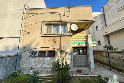 Casă individuală cu 4 camere cu Teren 210 Mp în Dorobanți